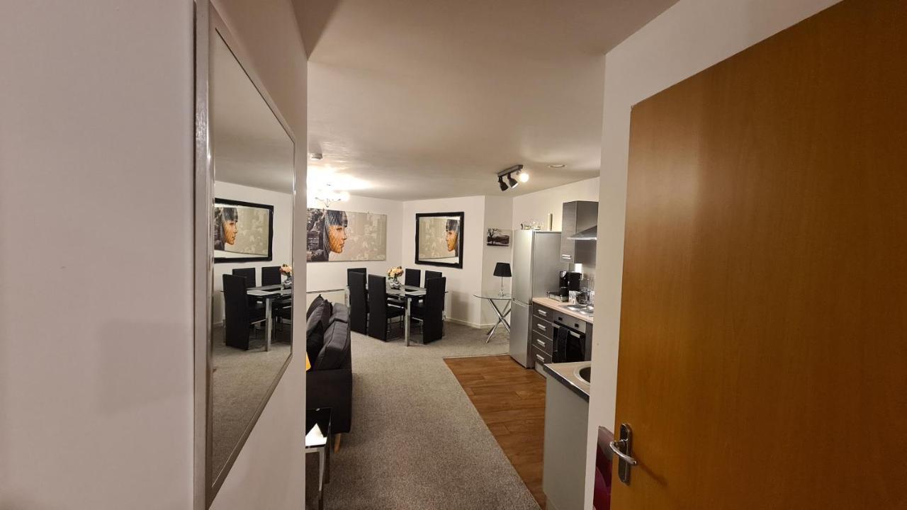 Luxury 2 Bed Apt With Free Wi-Fi & Parking Manchester Kültér fotó