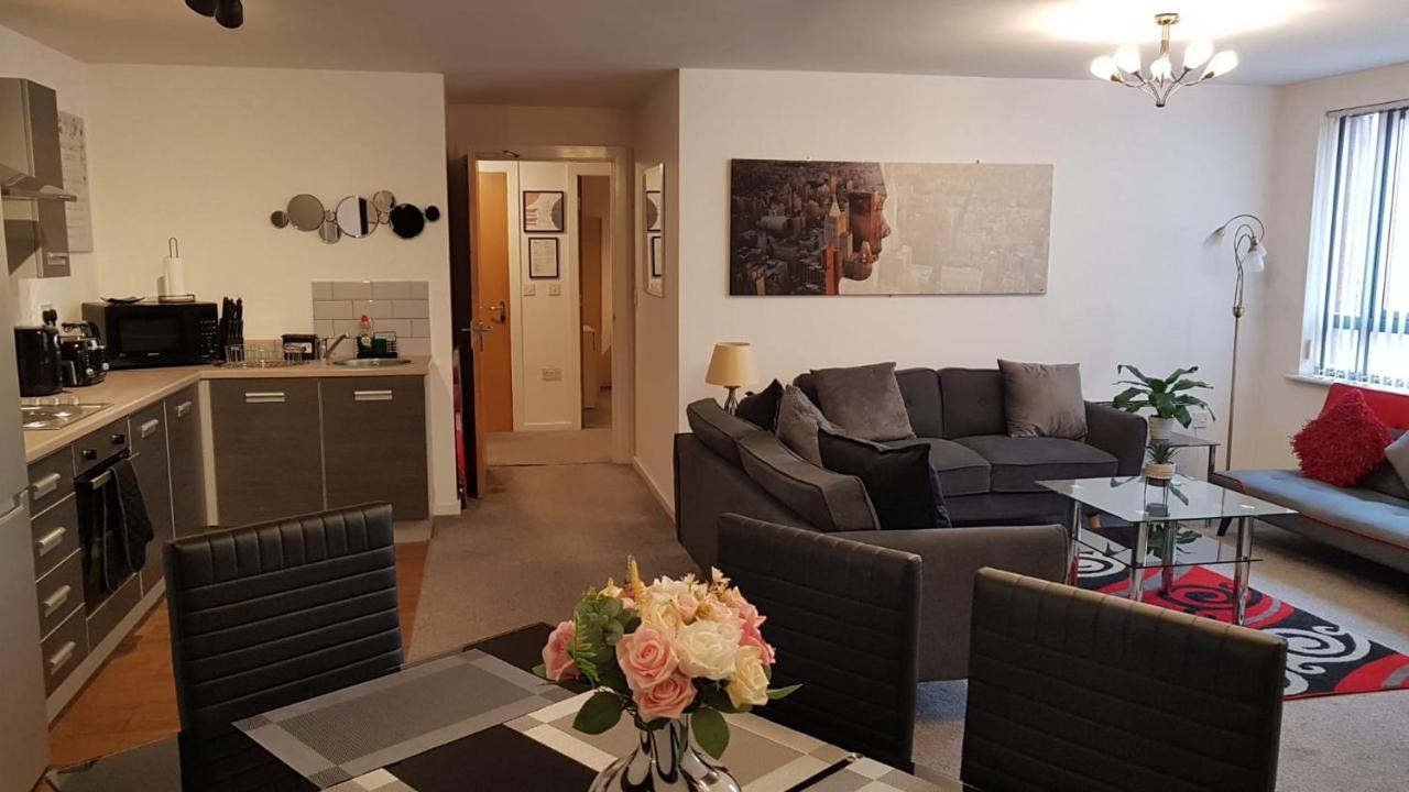 Luxury 2 Bed Apt With Free Wi-Fi & Parking Manchester Kültér fotó