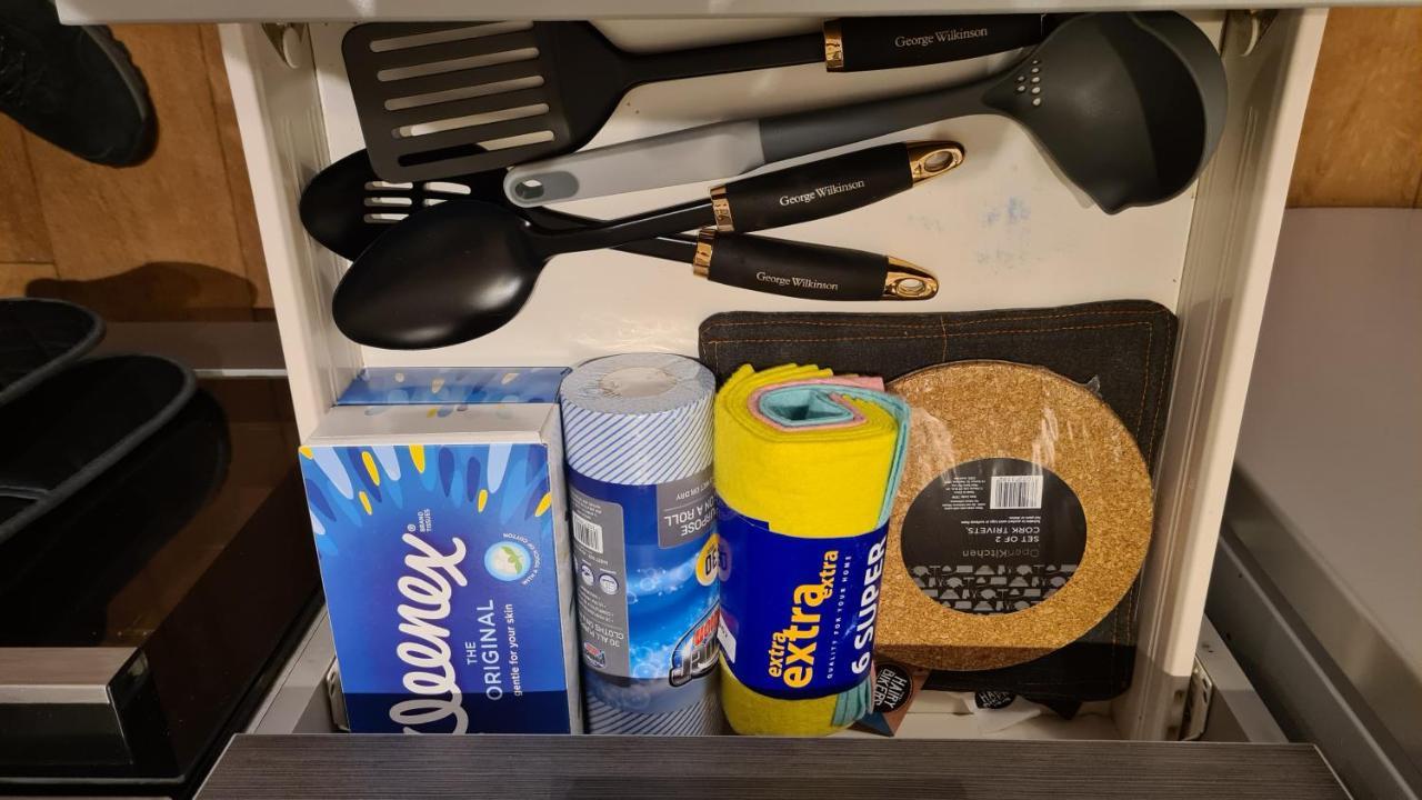 Luxury 2 Bed Apt With Free Wi-Fi & Parking Manchester Kültér fotó